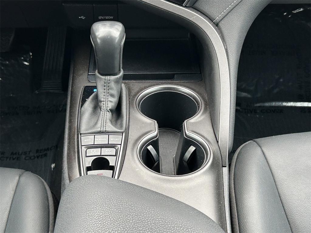 used 2022 Toyota Camry Hybrid car, priced at $24,788
