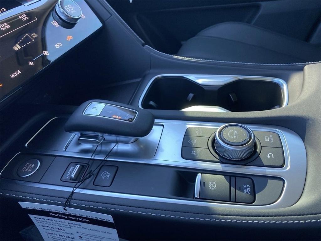 new 2025 INFINITI QX60 car, priced at $58,194