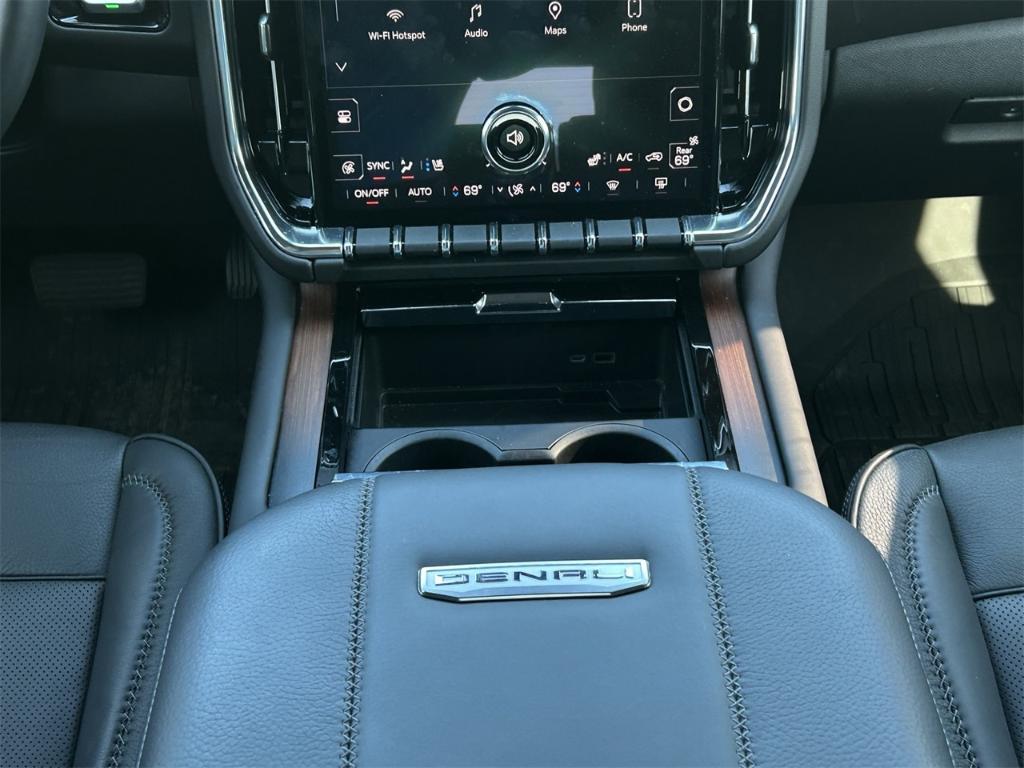 used 2025 GMC Yukon car, priced at $81,943