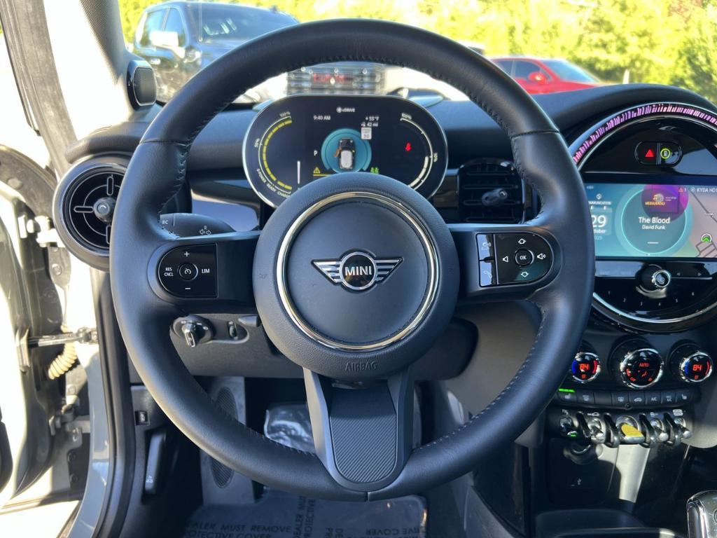 used 2023 MINI Hardtop car, priced at $19,985