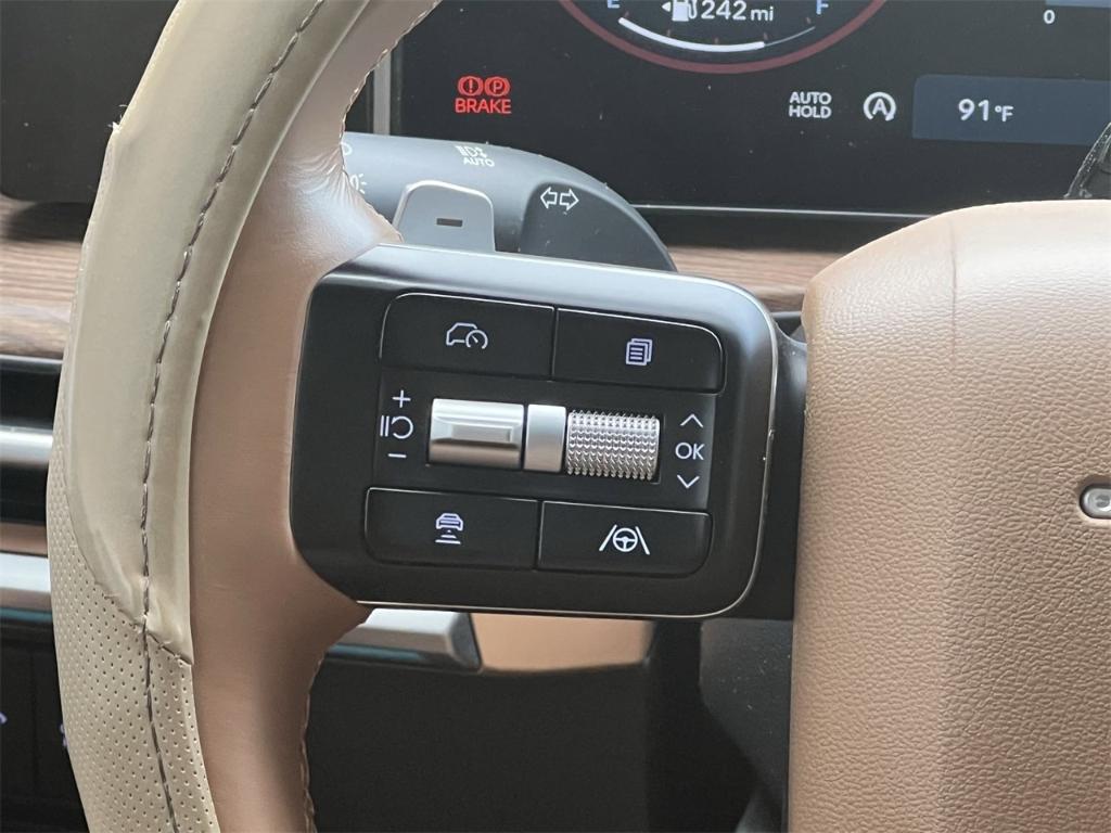 used 2024 Hyundai Santa Fe car, priced at $33,988