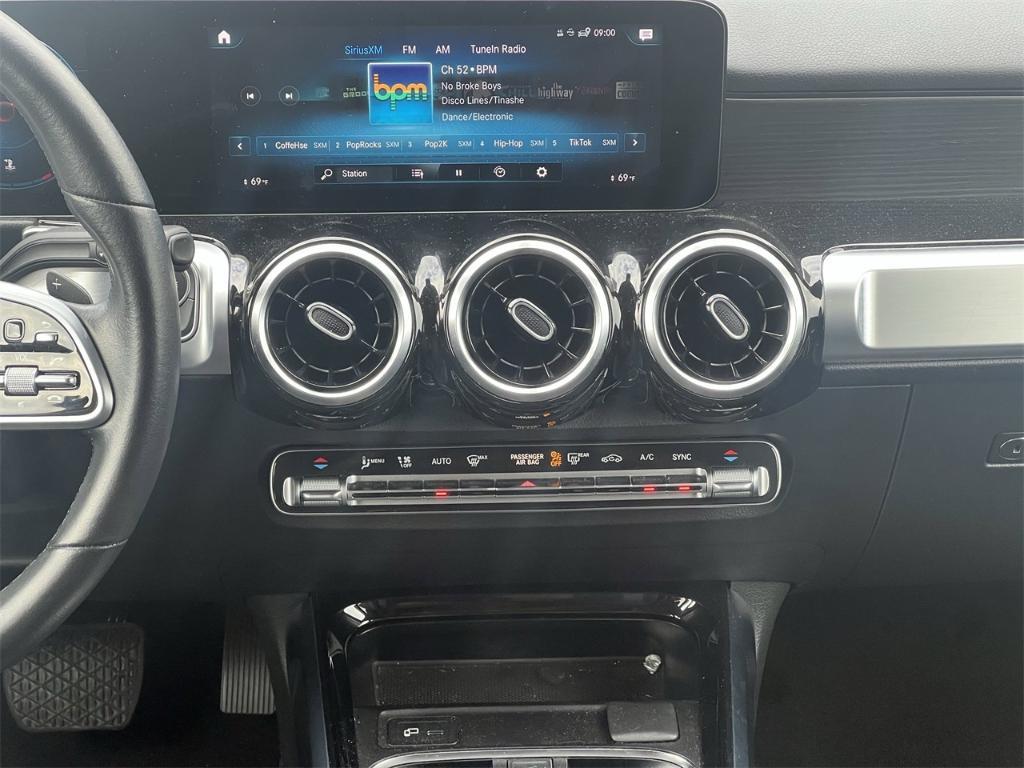 used 2022 Mercedes-Benz GLB 250 car, priced at $26,985