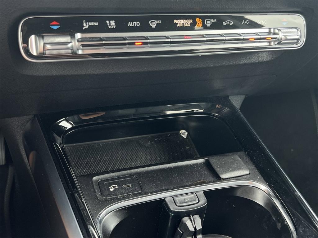 used 2022 Mercedes-Benz GLB 250 car, priced at $26,985