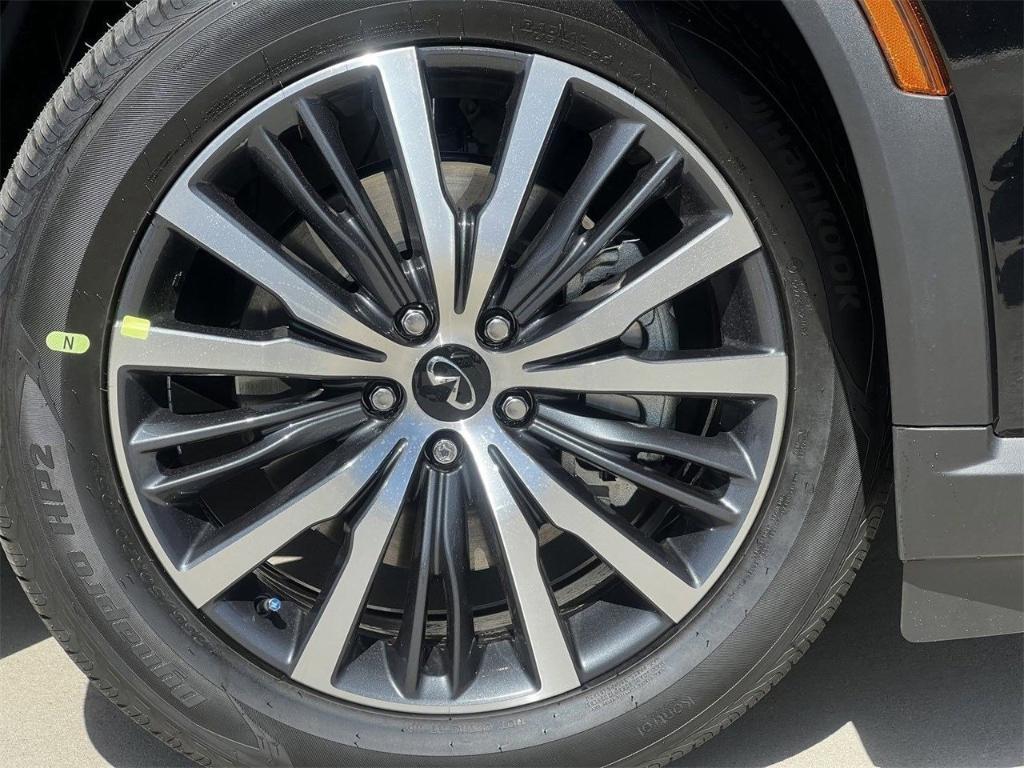 new 2025 INFINITI QX60 car, priced at $64,916