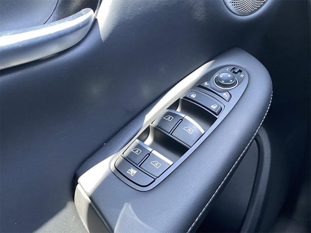 new 2025 INFINITI QX50 car, priced at $51,158