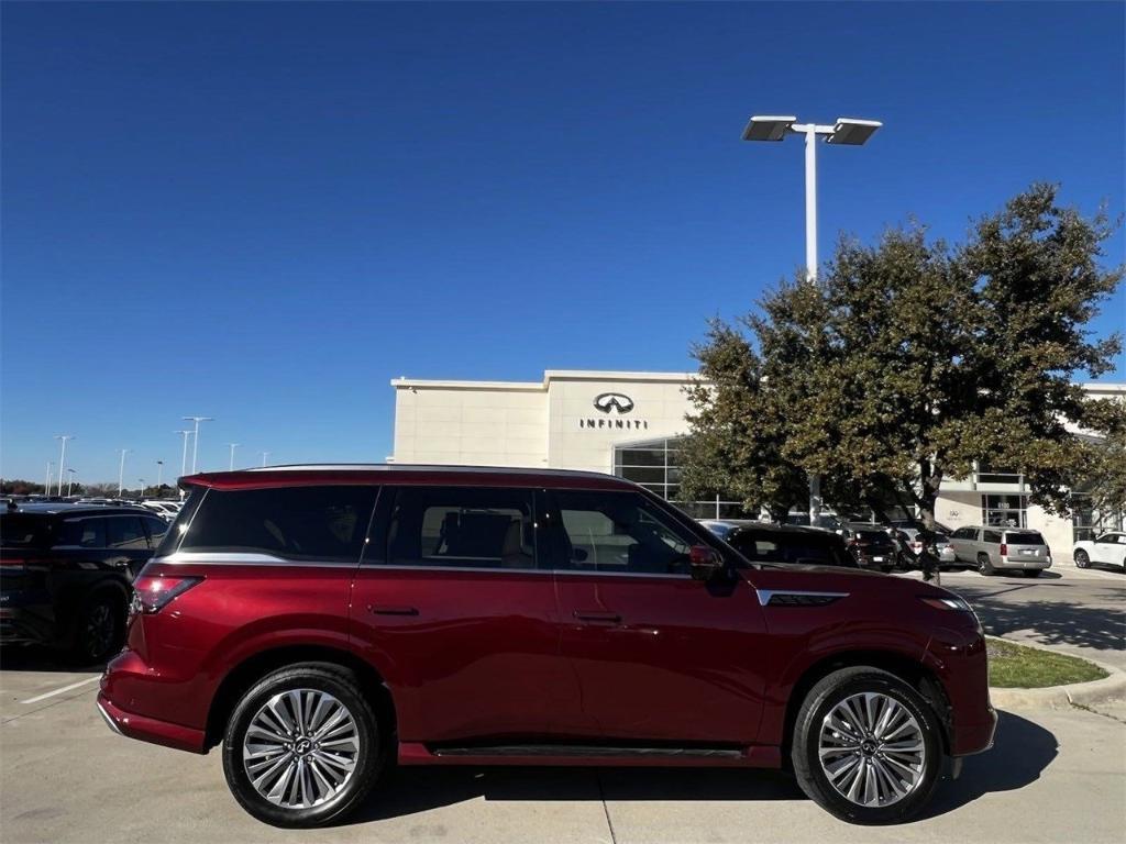 new 2025 INFINITI QX80 car, priced at $95,895