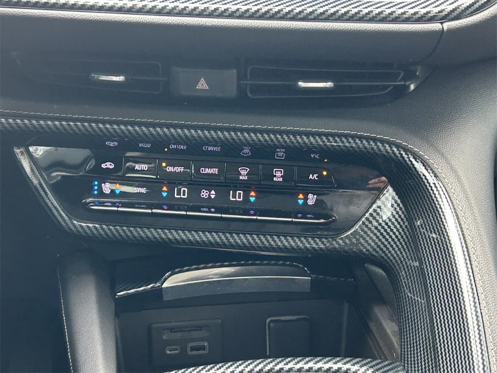 used 2022 Buick Envision car, priced at $24,988
