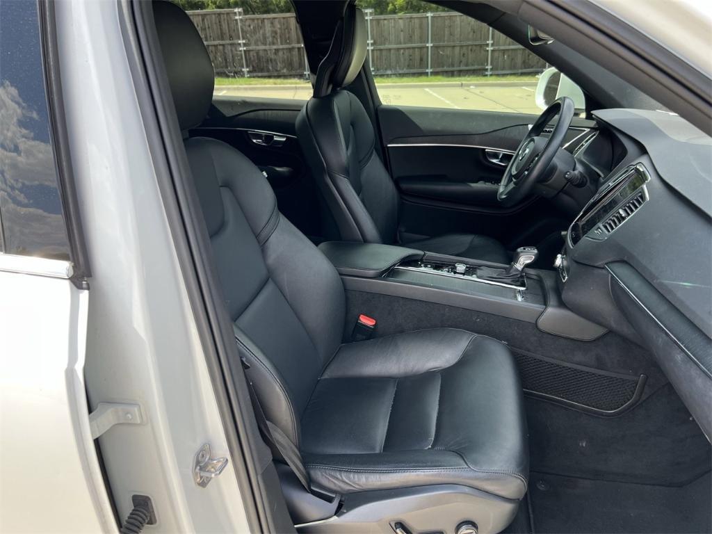 used 2020 Volvo XC90 car, priced at $17,985