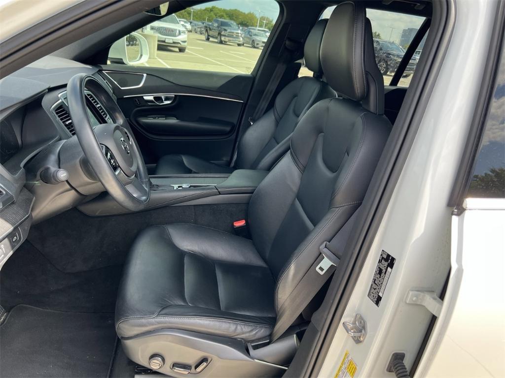 used 2020 Volvo XC90 car, priced at $17,985