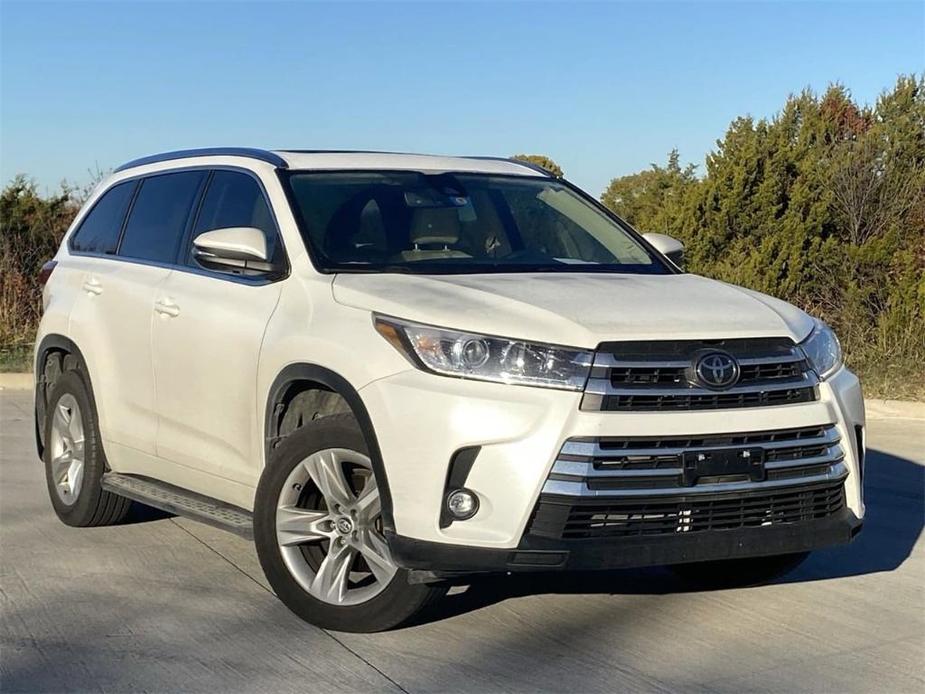 used 2019 Toyota Highlander car, priced at $27,945