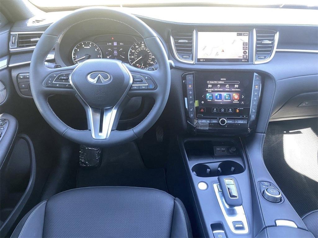 new 2025 INFINITI QX50 car
