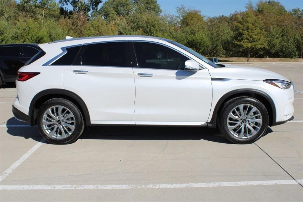 new 2024 INFINITI QX50 car, priced at $42,428