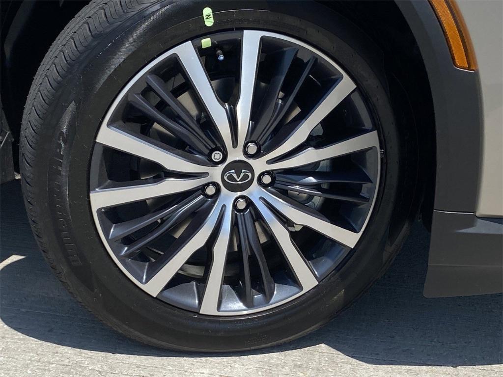new 2025 INFINITI QX60 car, priced at $63,684