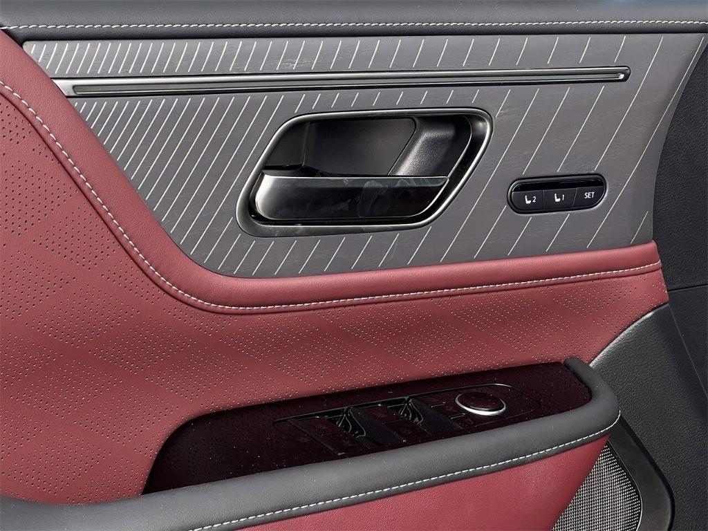 new 2026 INFINITI QX80 car, priced at $117,920