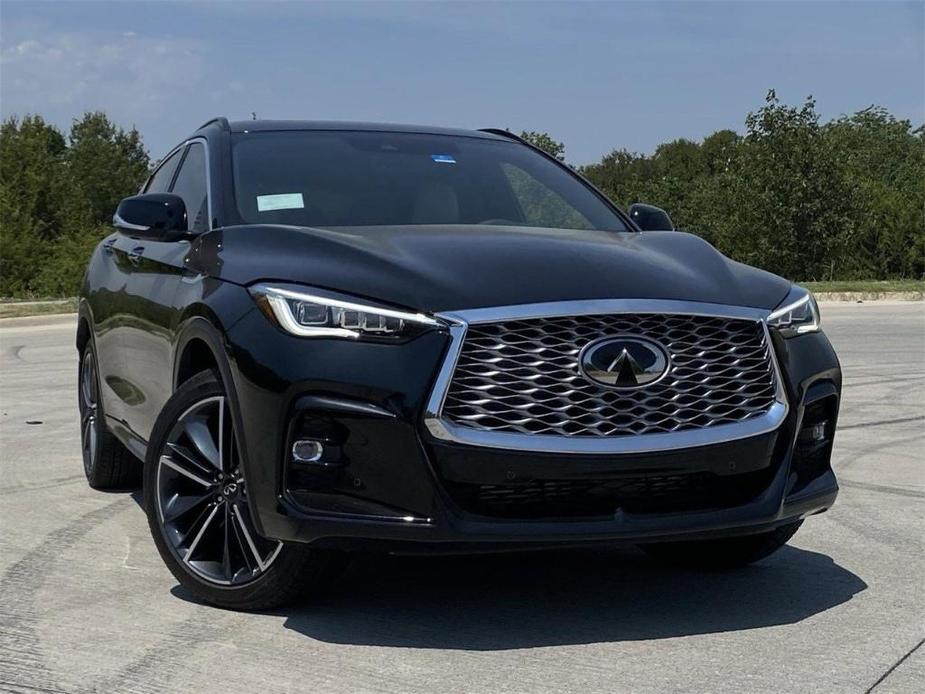 new 2025 INFINITI QX55 car, priced at $53,750