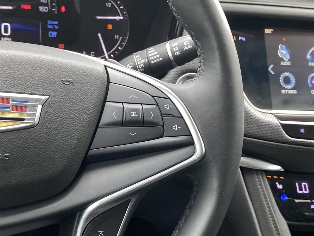 used 2018 Cadillac XT5 car, priced at $24,987