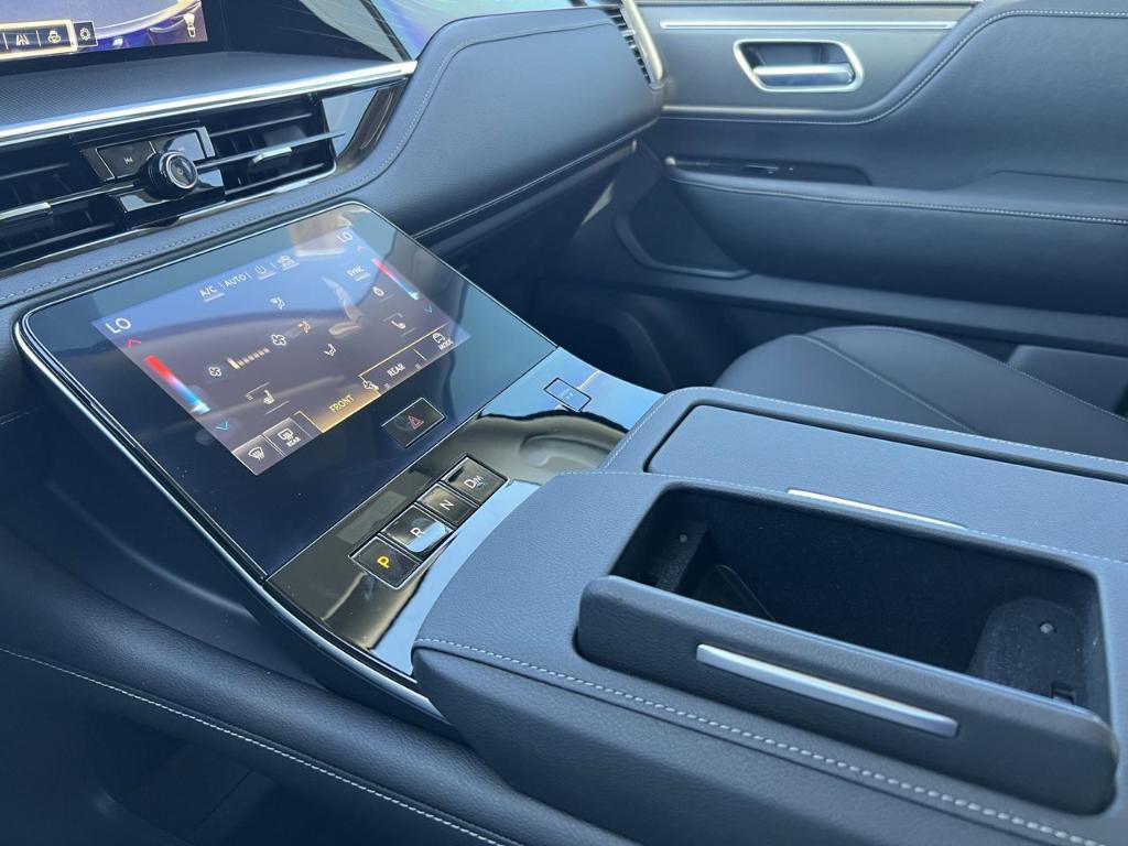 used 2025 INFINITI QX80 car