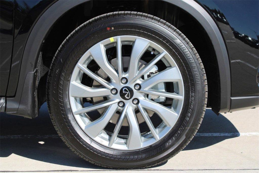 new 2025 INFINITI QX50 car, priced at $53,270