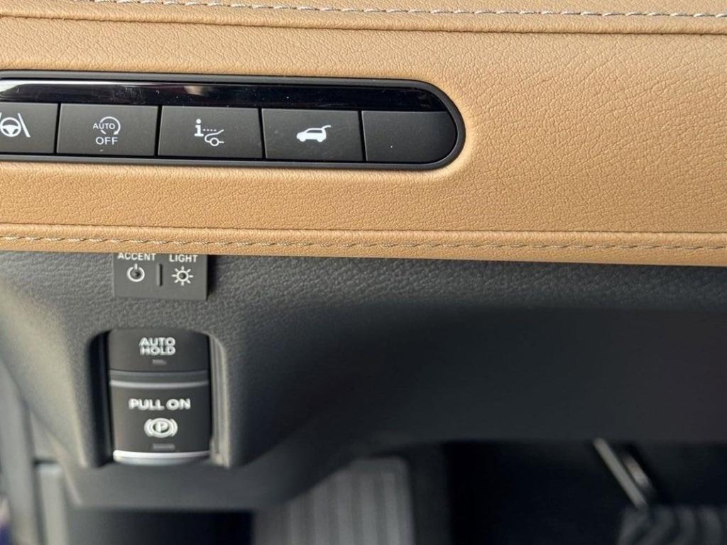 new 2025 INFINITI QX80 car