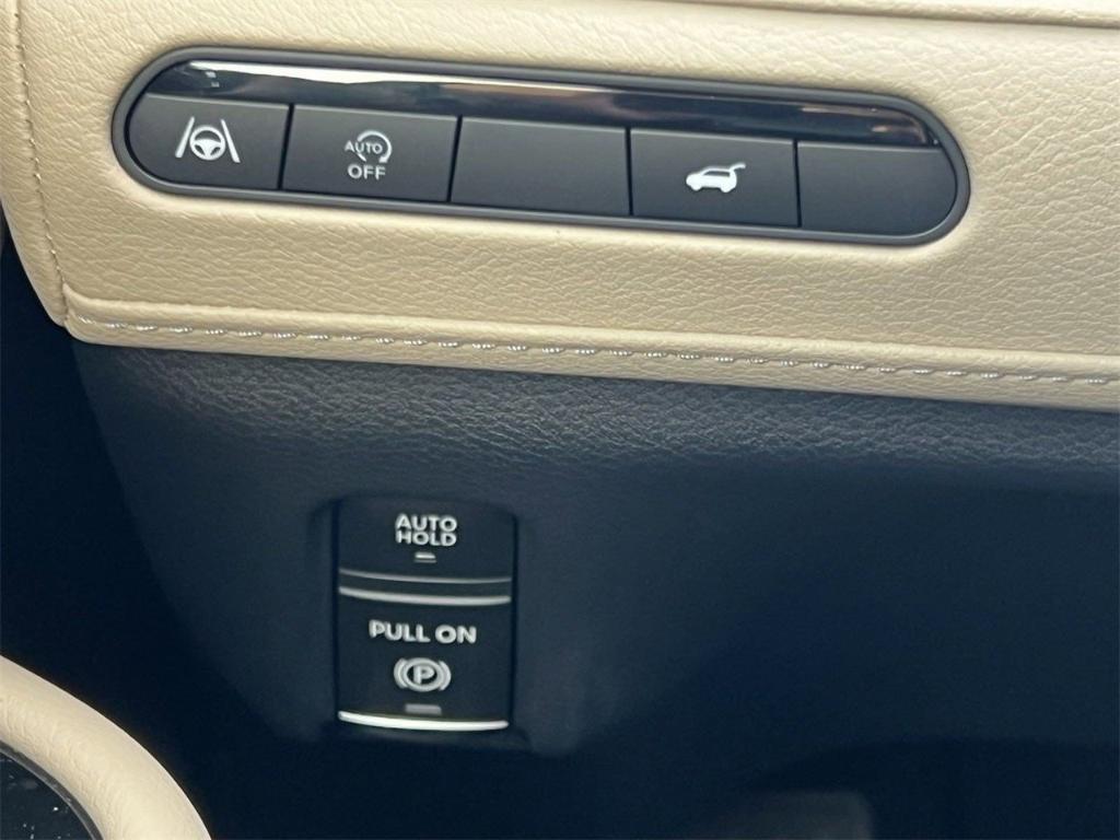new 2025 INFINITI QX80 car