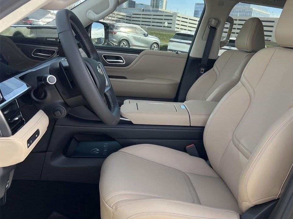 new 2025 INFINITI QX80 car