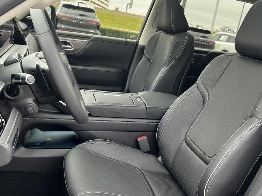 new 2025 INFINITI QX80 car, priced at $94,495