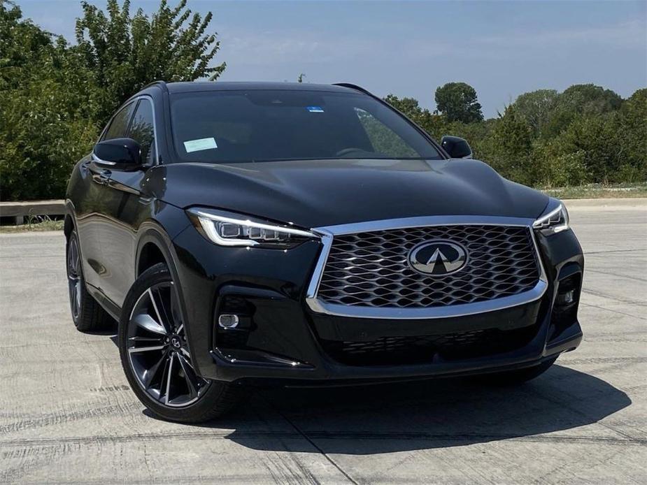 new 2025 INFINITI QX55 car, priced at $57,047