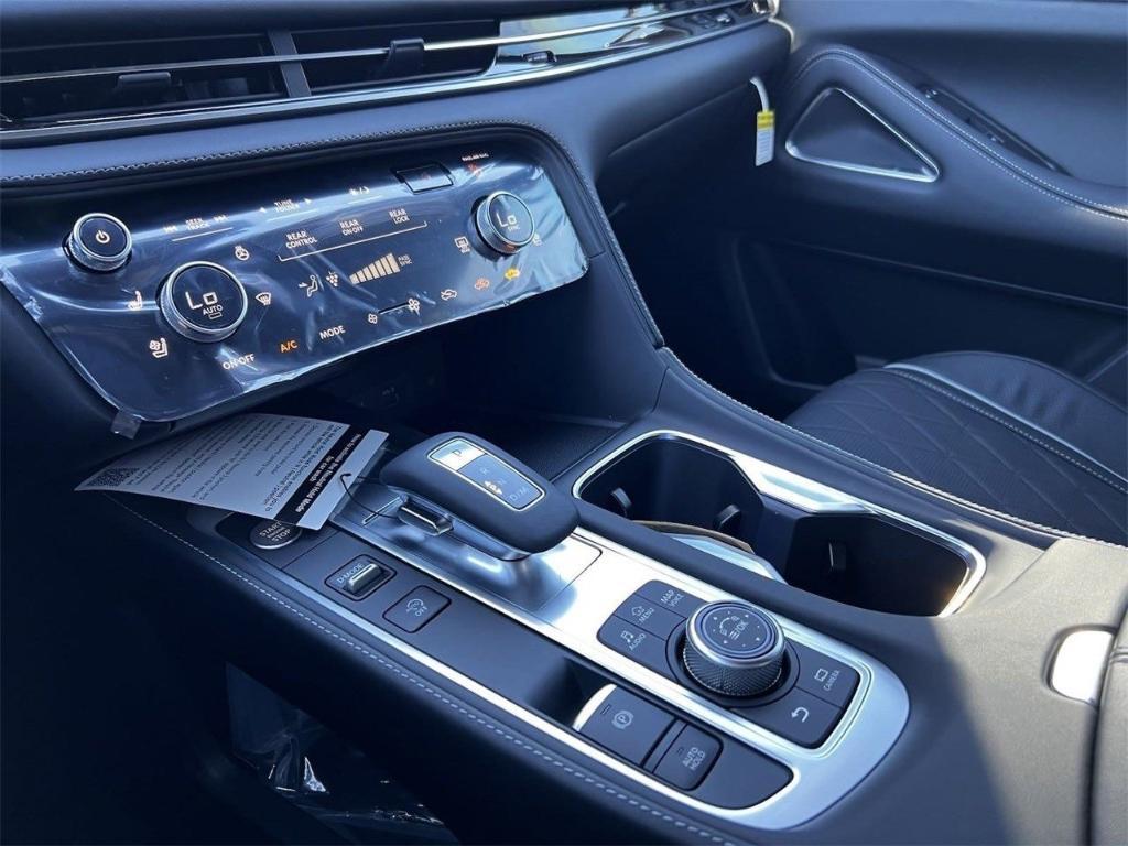 new 2025 INFINITI QX60 car, priced at $67,956