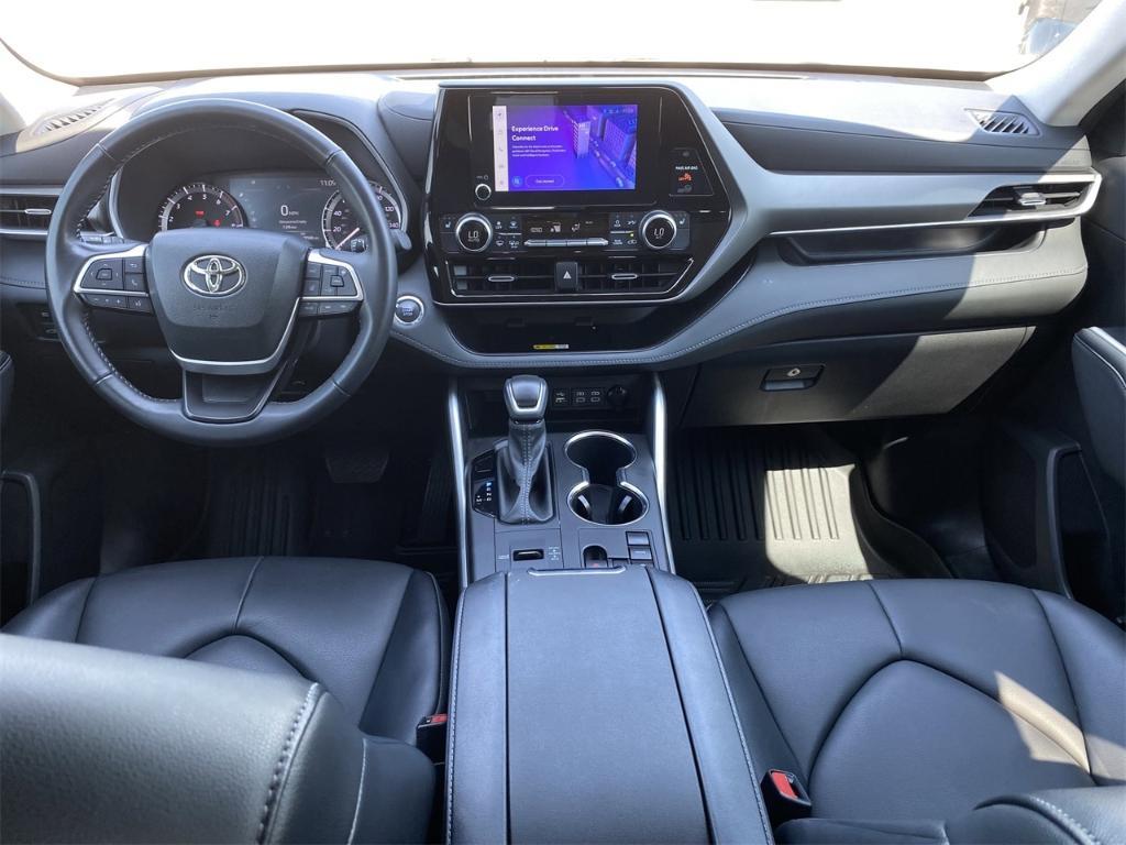 used 2023 Toyota Highlander car, priced at $35,985
