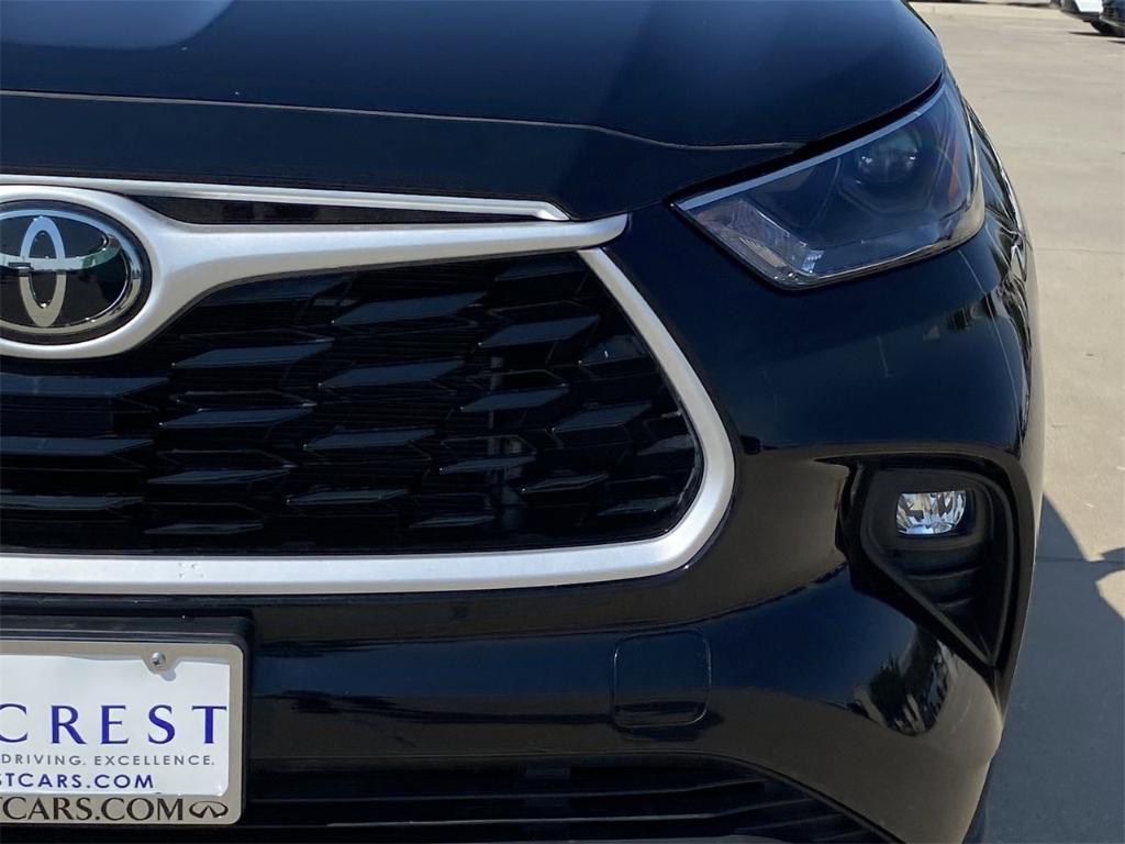 used 2023 Toyota Highlander car, priced at $35,985