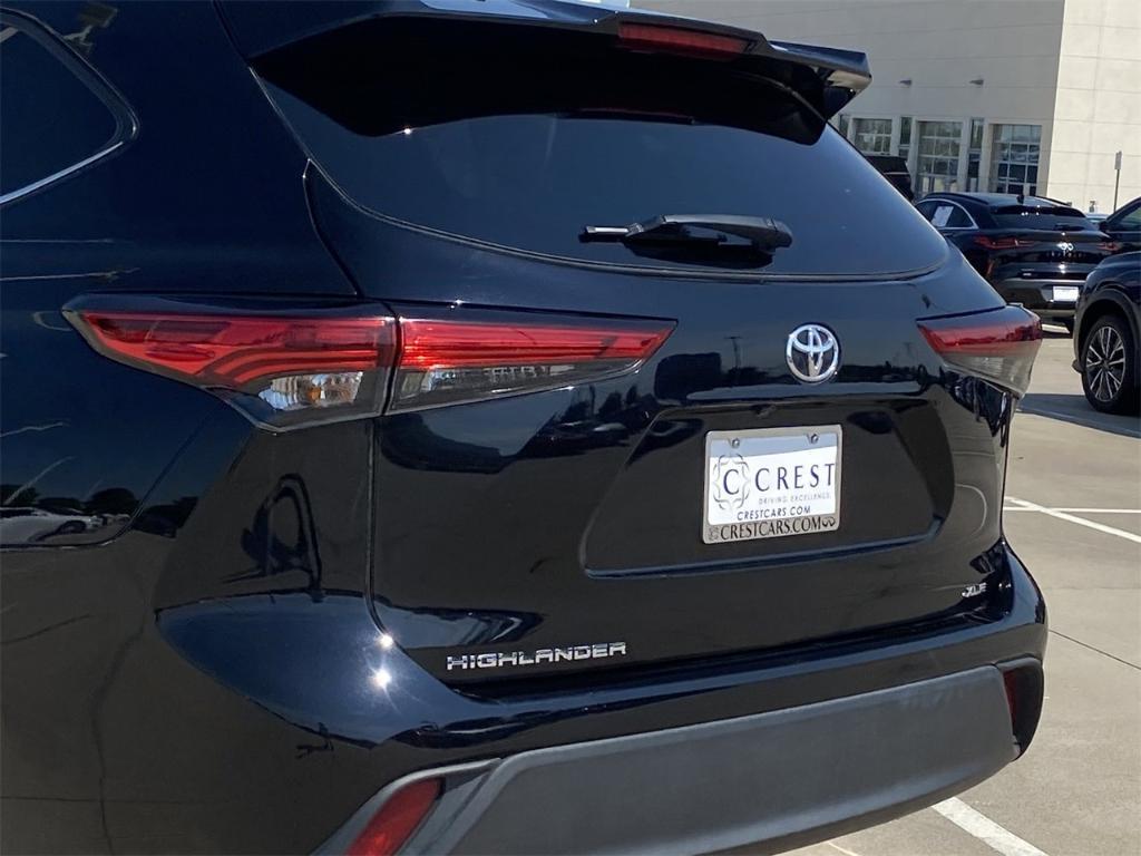 used 2023 Toyota Highlander car, priced at $35,985