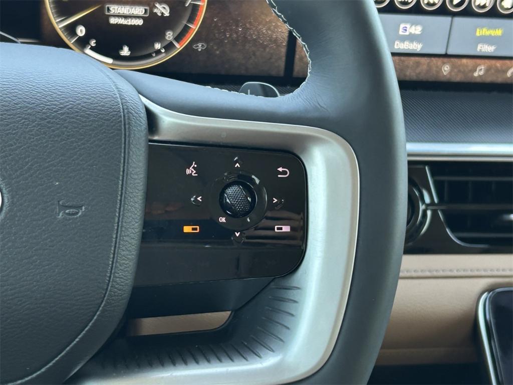 used 2025 INFINITI QX80 car