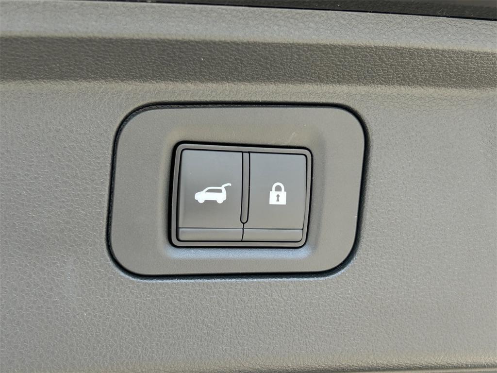 used 2025 INFINITI QX80 car