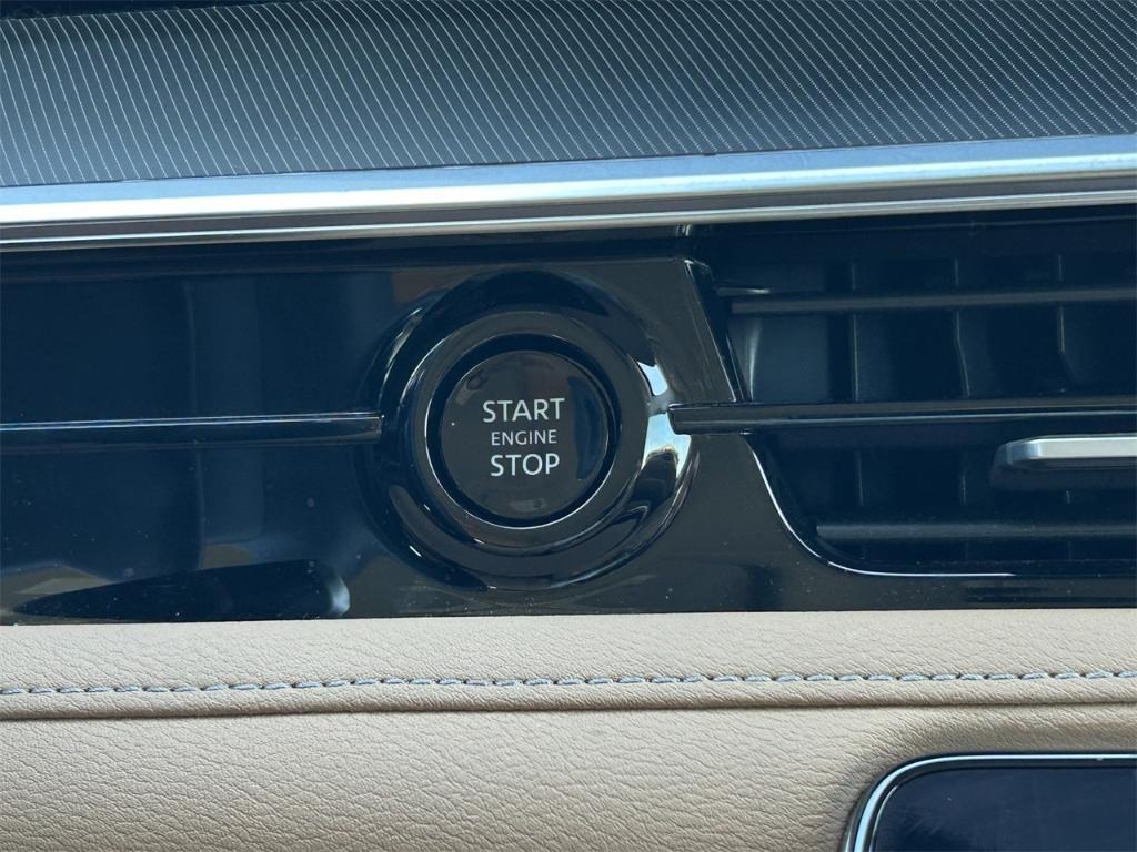 used 2025 INFINITI QX80 car