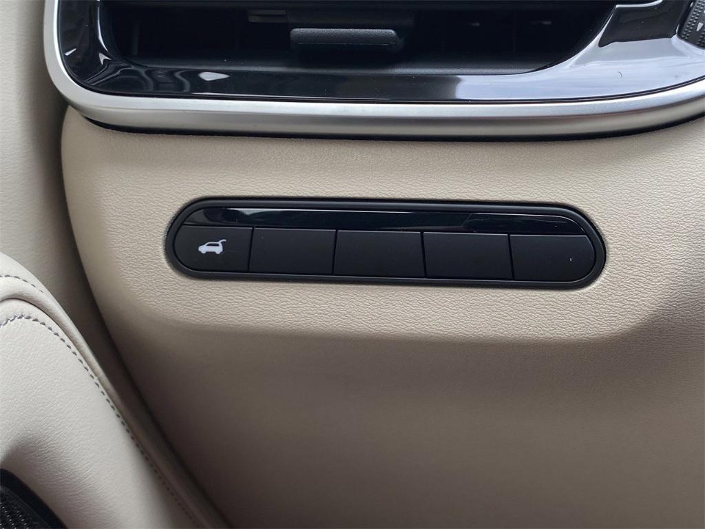 new 2025 INFINITI QX60 car, priced at $52,683