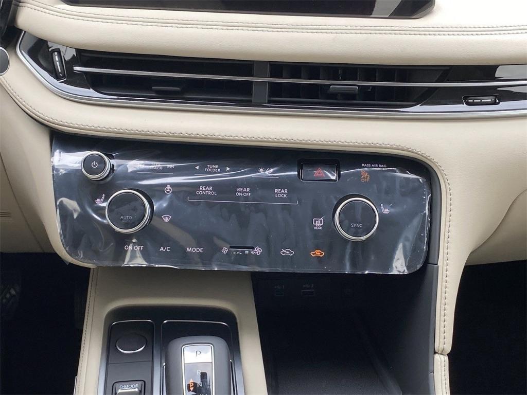 new 2025 INFINITI QX60 car, priced at $52,683
