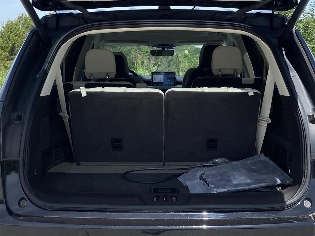 used 2020 Lincoln Aviator car, priced at $37,988