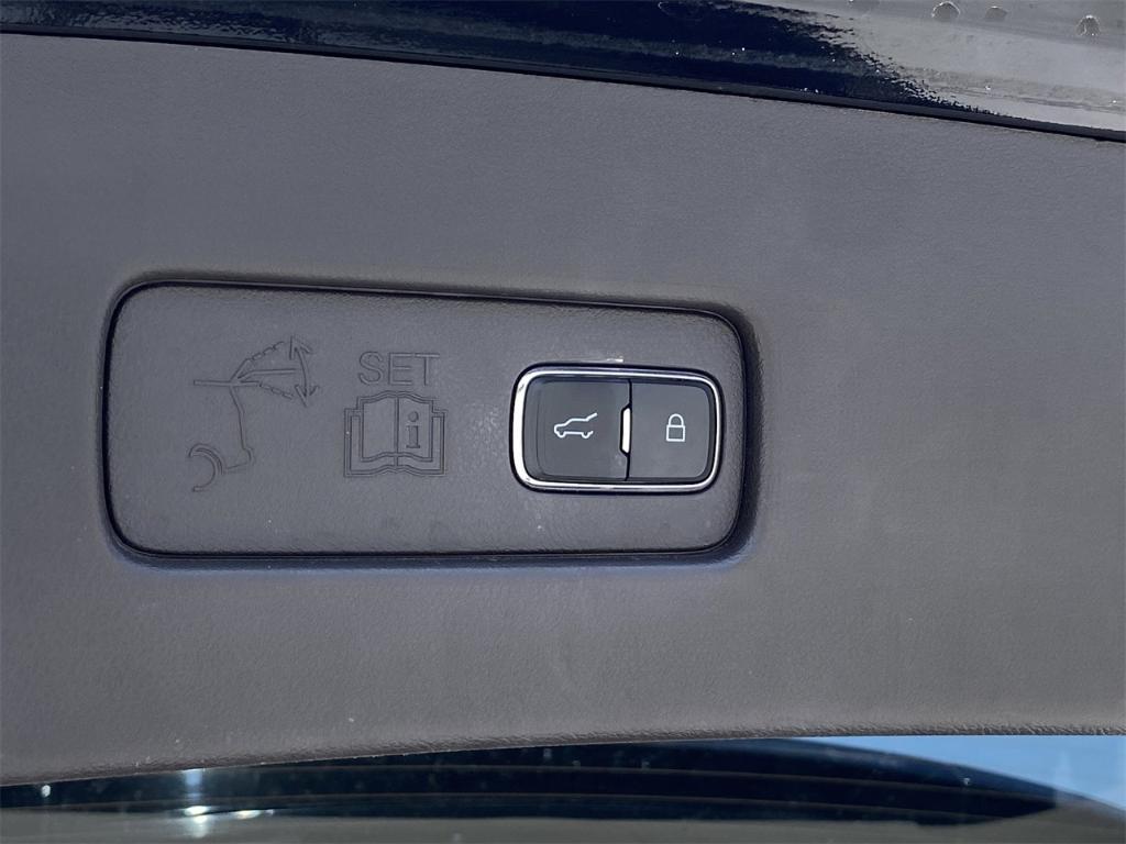 used 2020 Lincoln Aviator car, priced at $37,988