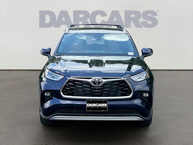 new 2025 Toyota Highlander car, priced at $51,193