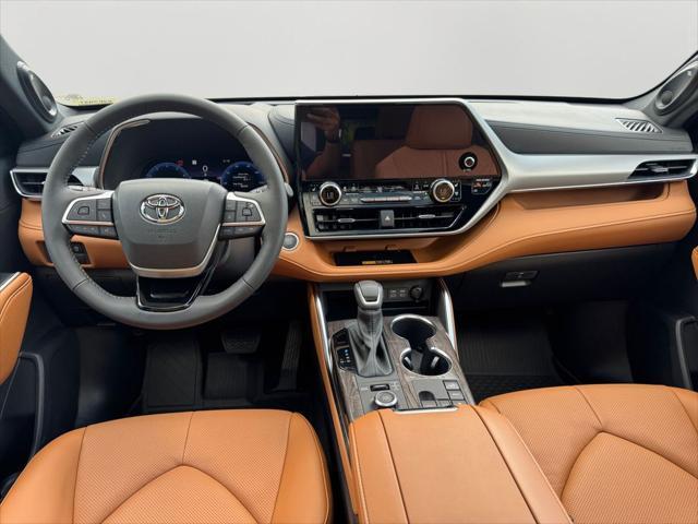 new 2025 Toyota Highlander car, priced at $51,193