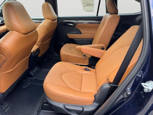 new 2025 Toyota Highlander car, priced at $51,193
