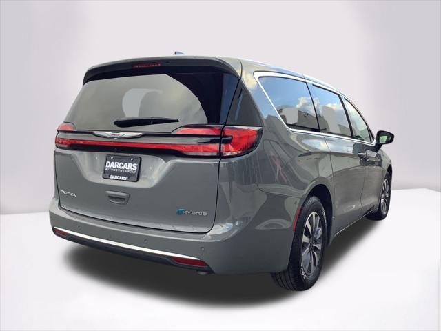 used 2023 Chrysler Pacifica Hybrid car, priced at $22,400