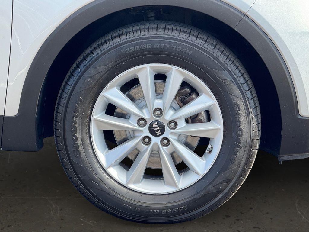 used 2019 Kia Sorento car, priced at $10,879