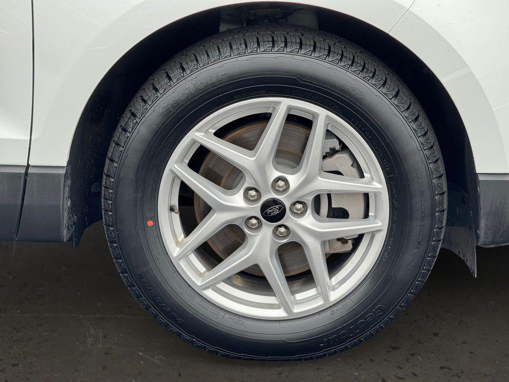 used 2024 Ford Edge car, priced at $19,986