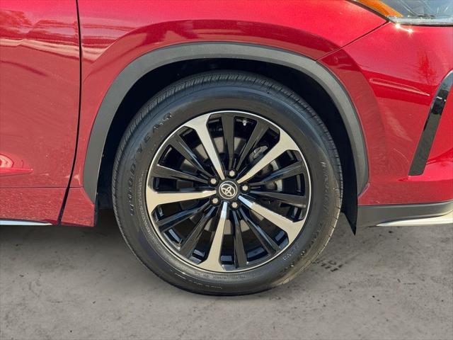 used 2022 Toyota Highlander car, priced at $29,945