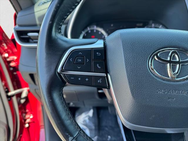 used 2022 Toyota Highlander car, priced at $29,945