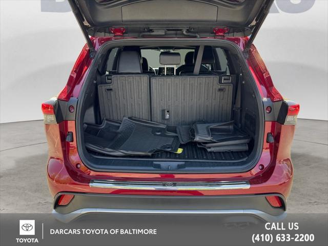 used 2022 Toyota Highlander car, priced at $29,945