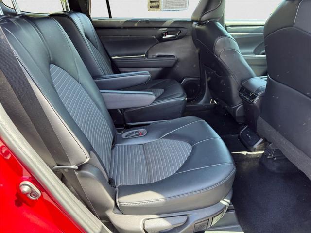 used 2022 Toyota Highlander car, priced at $29,945