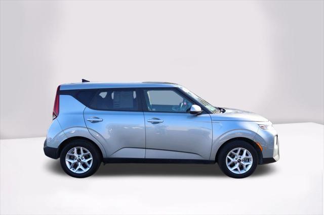 used 2022 Kia Soul car, priced at $13,351