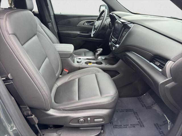 used 2023 Chevrolet Traverse car, priced at $30,490